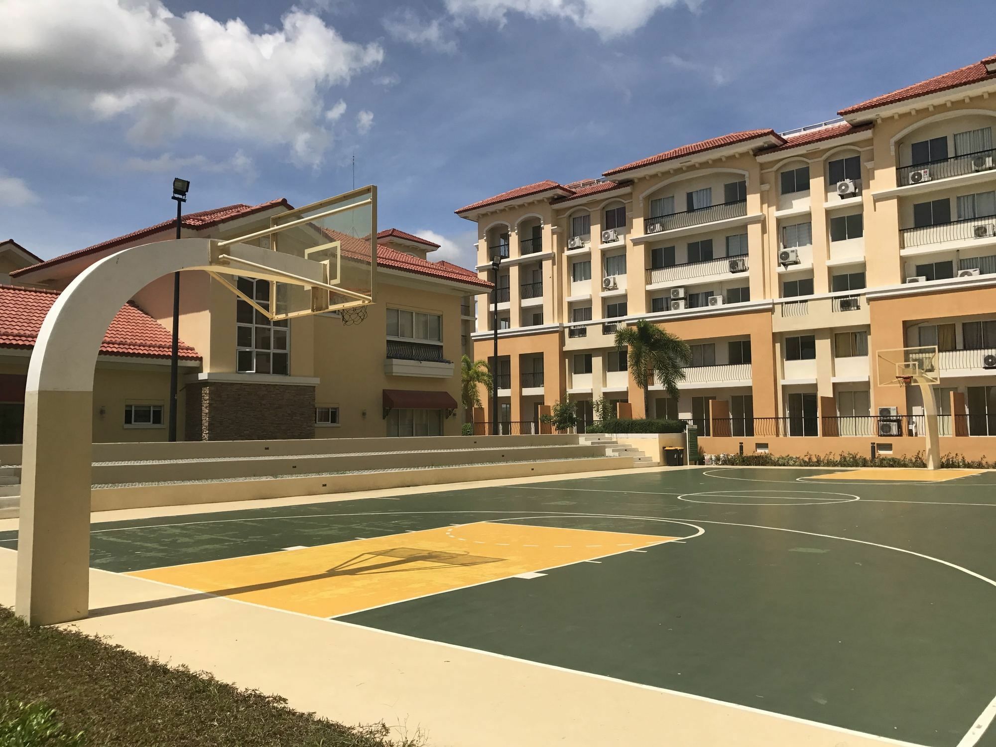 San Remo Oasis Serviced Apartments Cebu Stadt Exterior foto